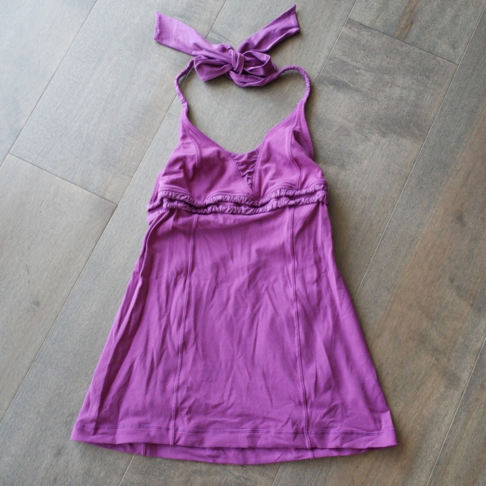 Lululemon tie halter workout tank - shelf bra